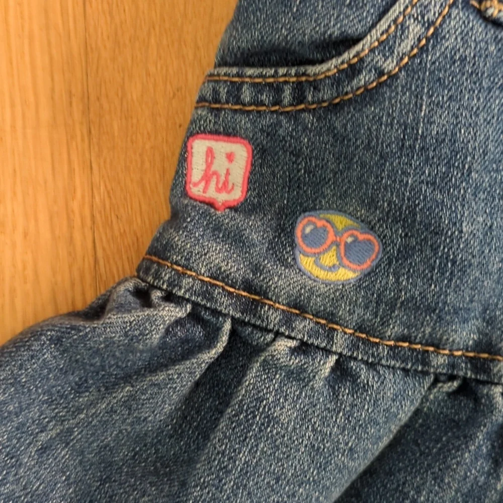 3/$20🌟 Children's Place Denim Skirt & Shorts Embroidered Heart Emoji Patches 2T